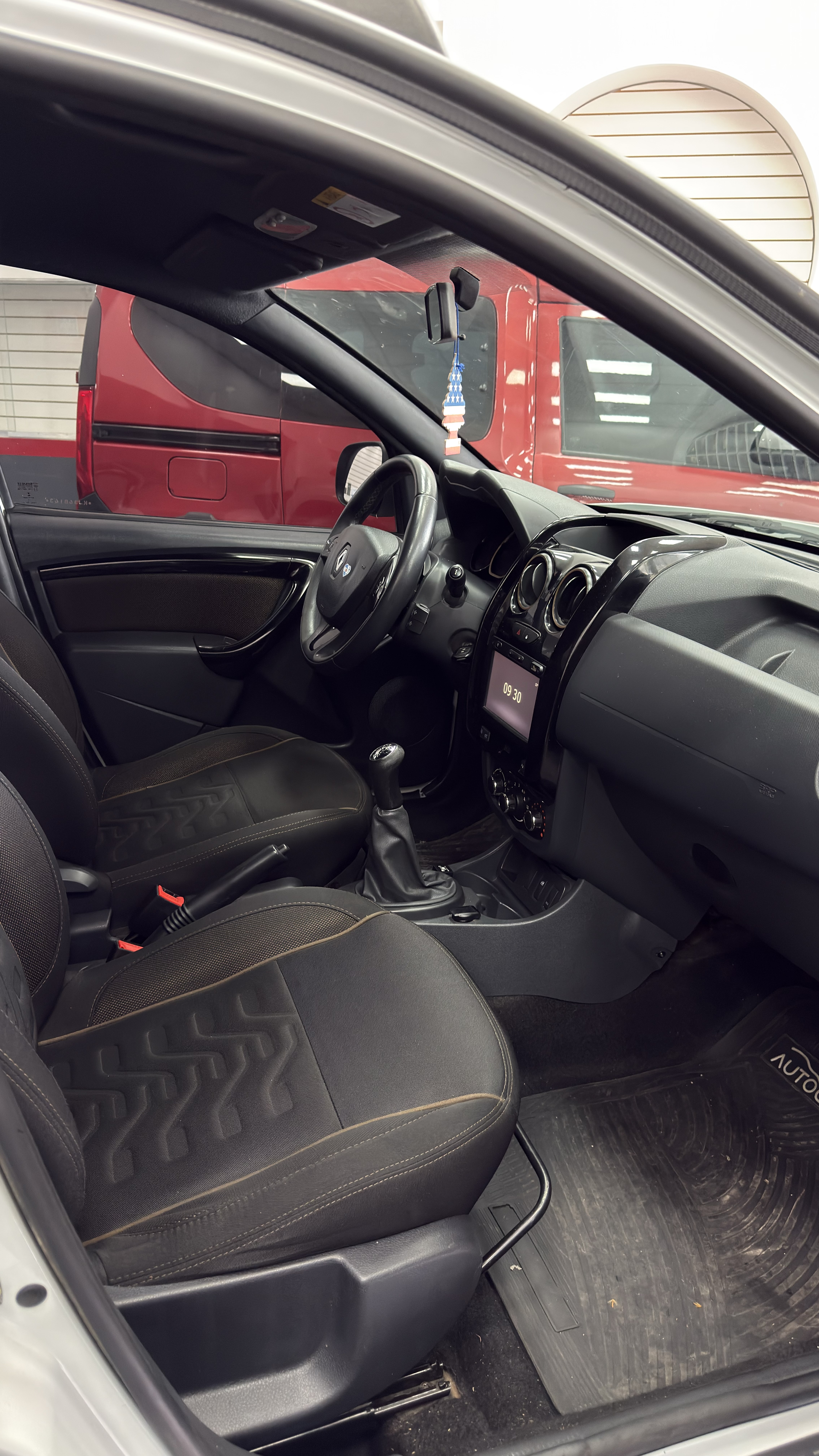 RENAULT DUSTER 1.6 4X2 PRIVILEGE  L/15 (2018) - AC935LR #4