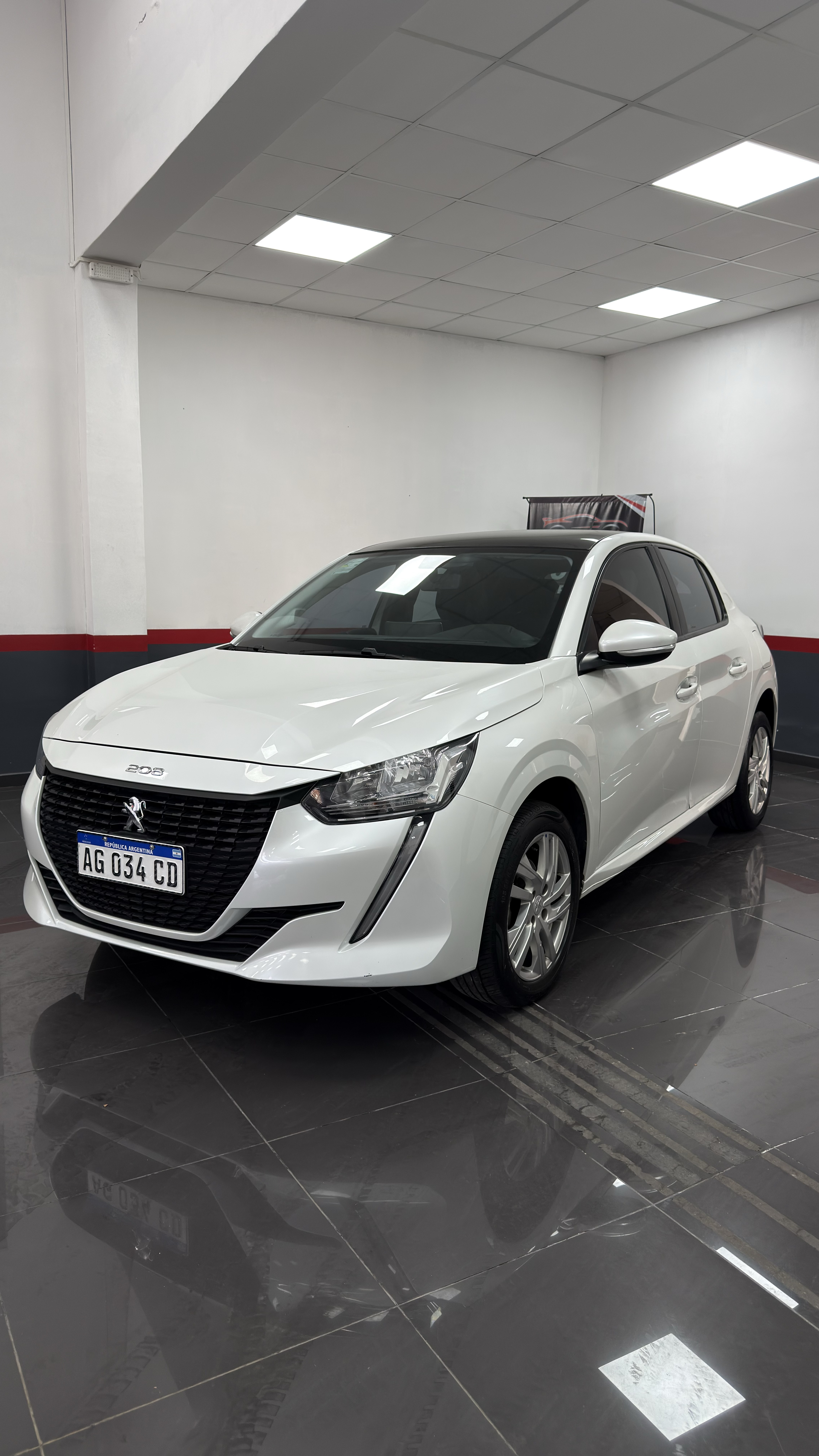 PEUGEOT 208 L/23 1.6 ACTIVE PACK TIPTRONIC