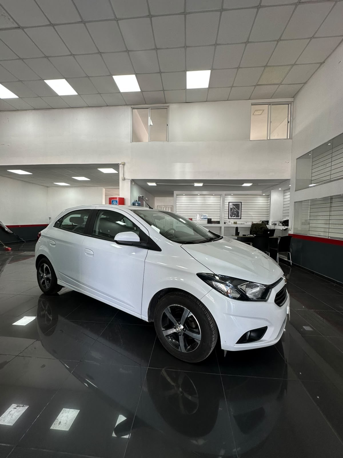 CHEVROLET ONIX 1.4 LTZ                  L/17 (2017) - AB390LC #1
